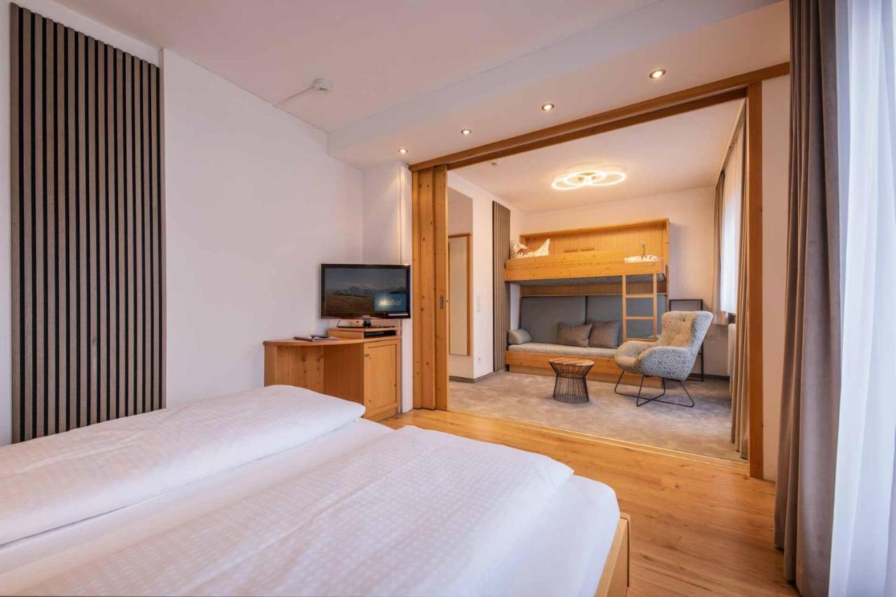 Familien- & Vitalhotel Auenhof Fulpmes Dış mekan fotoğraf